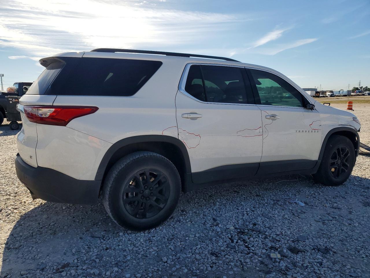 2020 Chevrolet Traverse Lt - Фото 3
