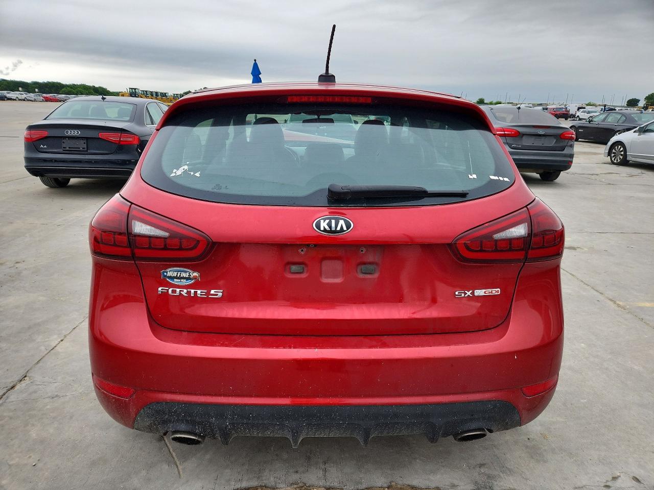 2017 Kia Forte5 Sx - Фото 6