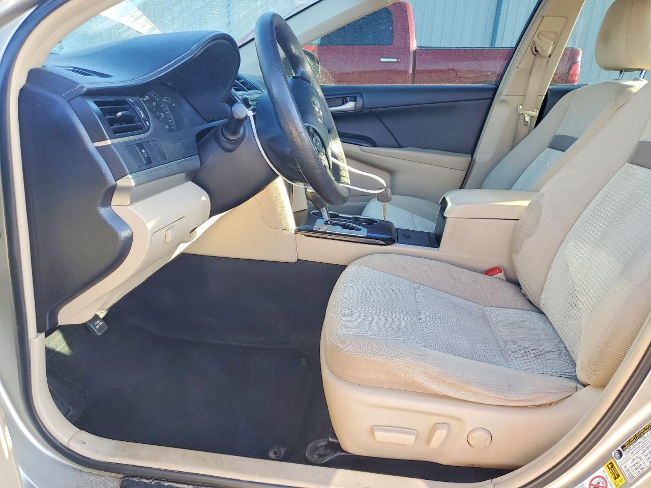 2013 Toyota Camry Le - Image 7