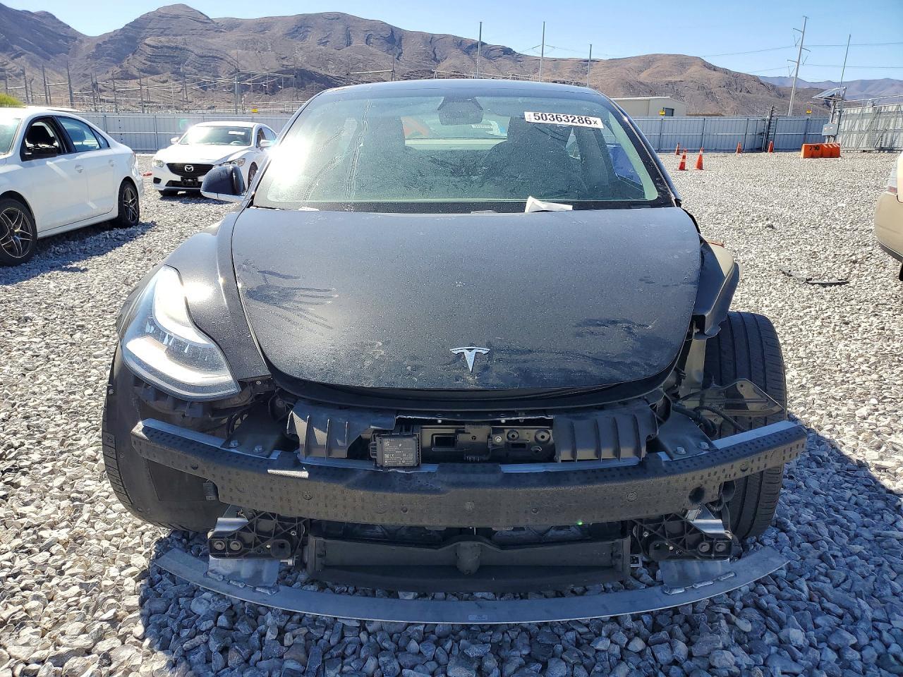 2019 Tesla Model 3 - Фото 5