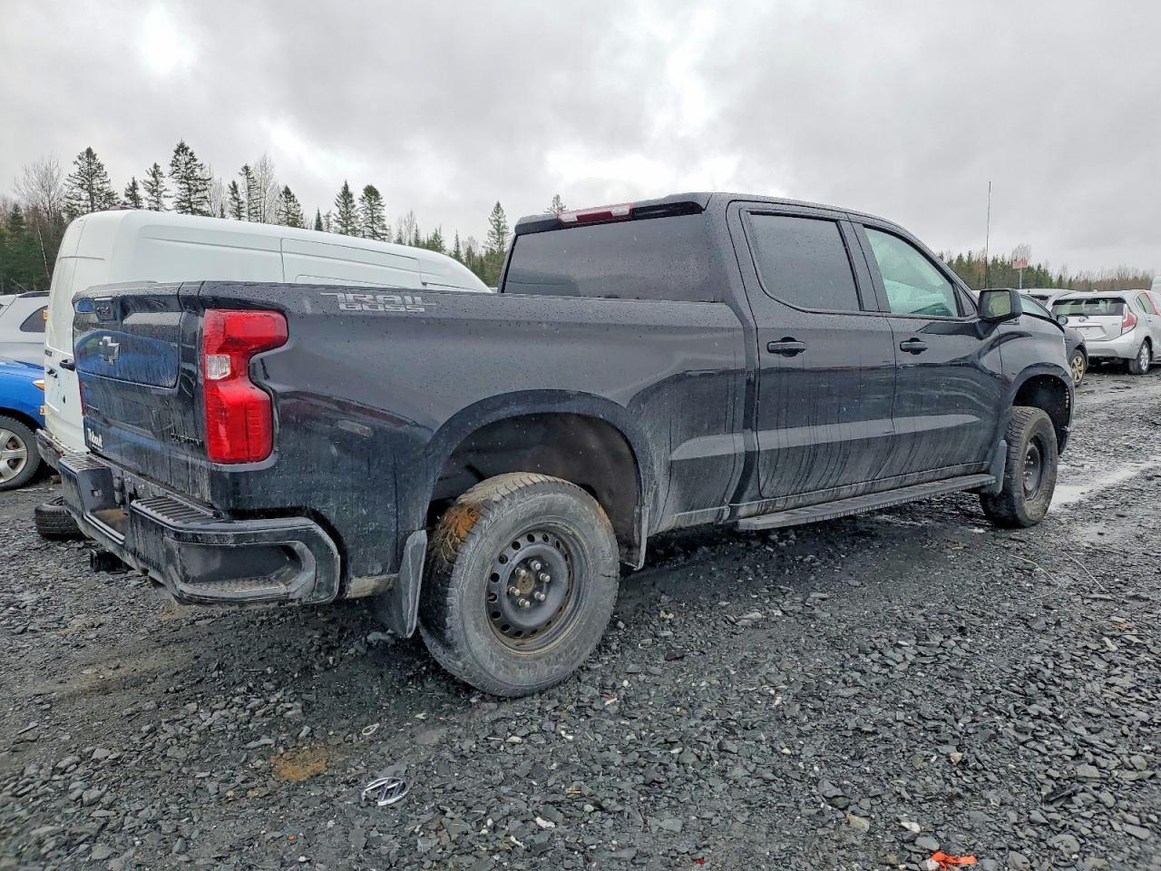 2026 Chevrolet Silverado K1500 Trail Boss Custom - Image 3