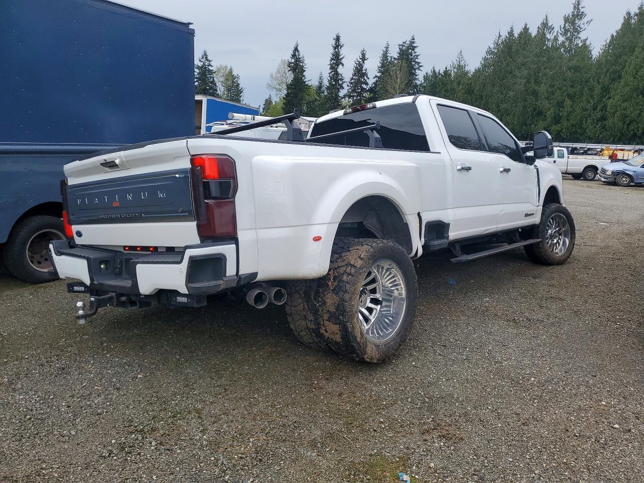 2024 Ford F350 Super Duty - Фото 3
