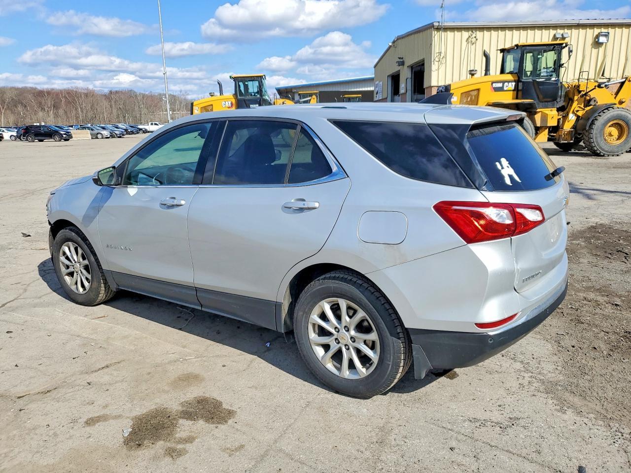 2018 Chevrolet Equinox Lt - Image 2