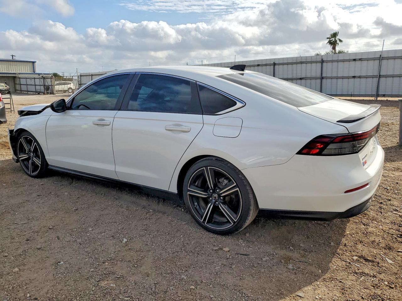 2024 Honda Accord Hybrid Sport - Фото 2
