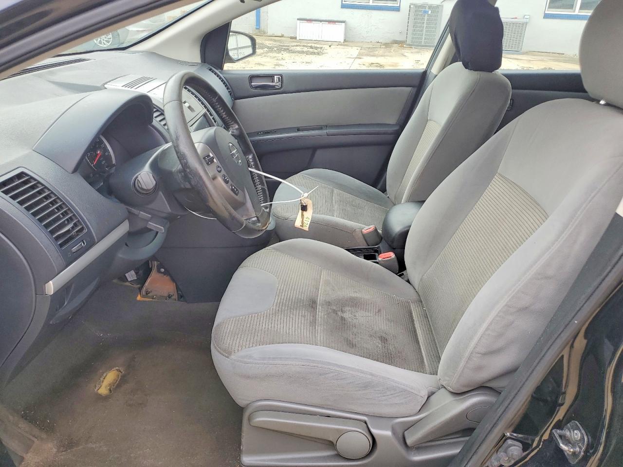 2010 Nissan Sentra - Фото 7