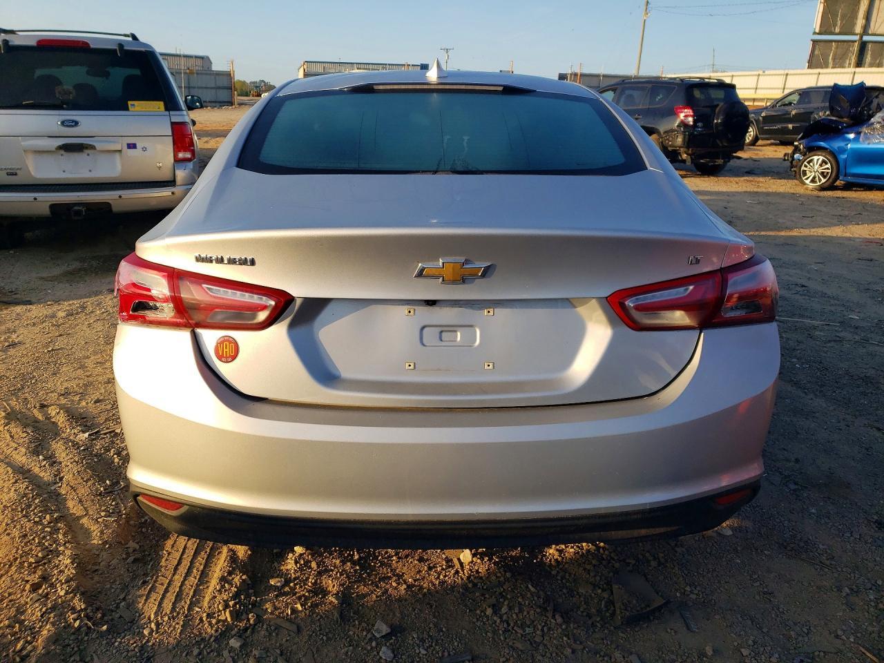 2022 Chevrolet Malibu Lt - Фото 6