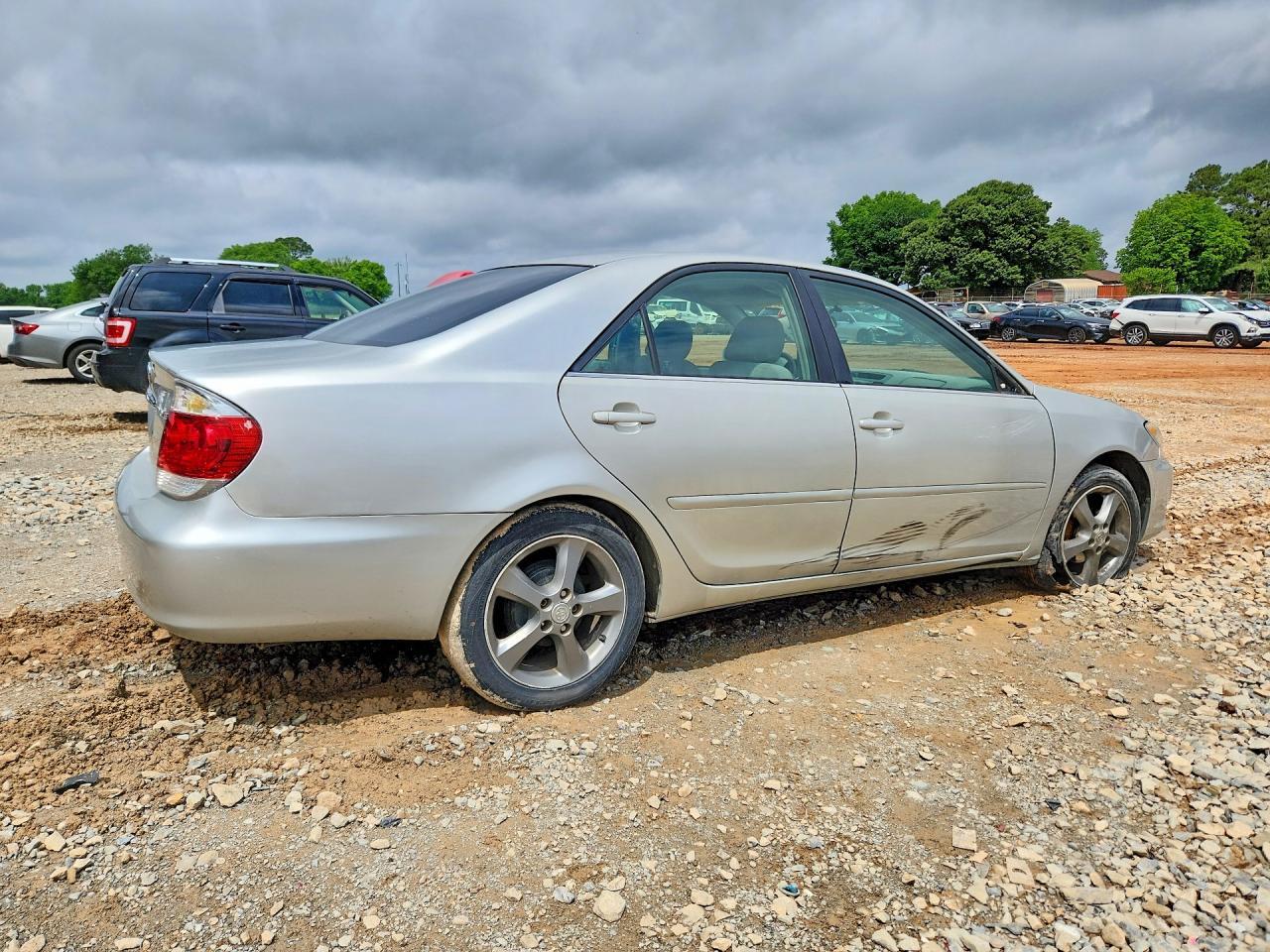 2005 Toyota Camry Automatic - Image 3