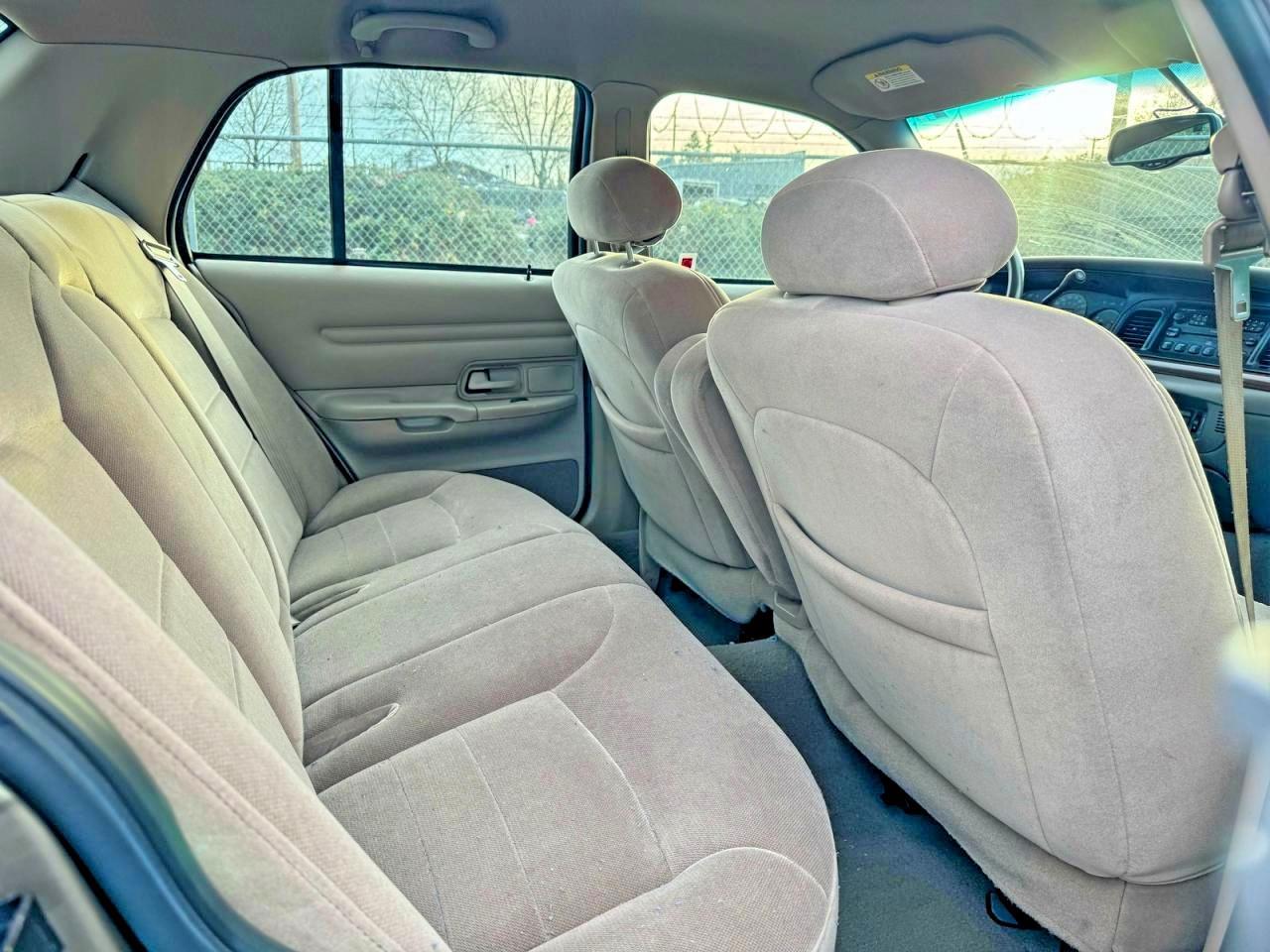 2001 Ford Crown Victoria Lx - Image 6