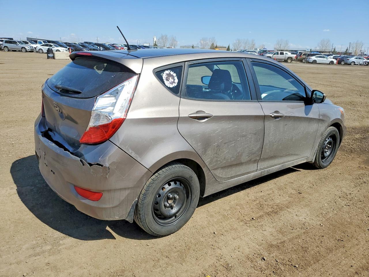 2013 Hyundai Accent Gs - Image 3