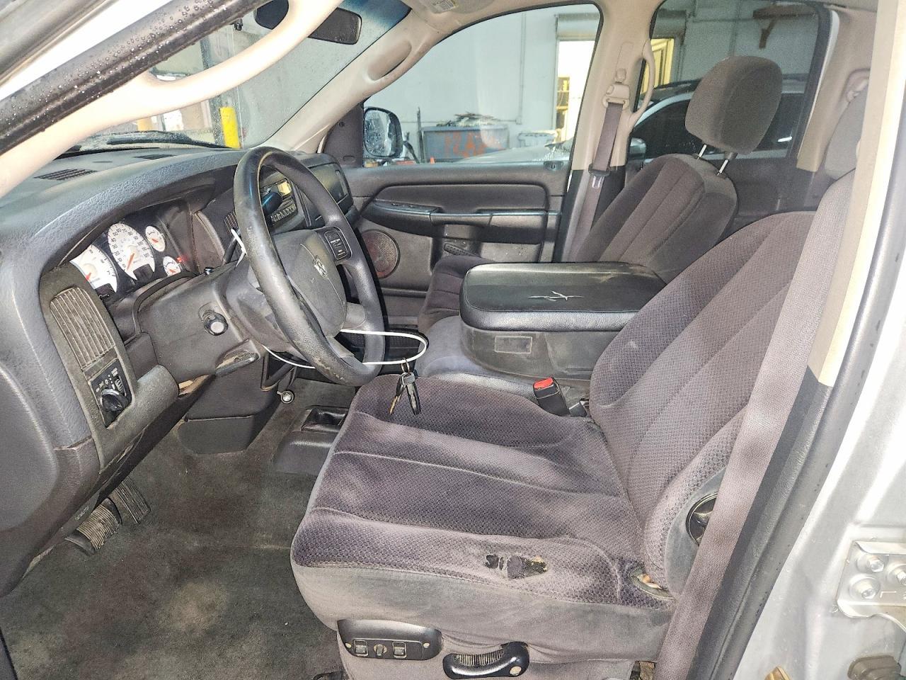 2005 Dodge Ram 1500 St - Image 7