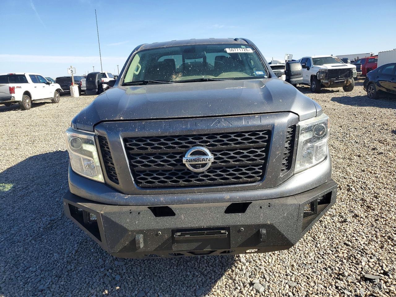 2019 Nissan Titan Xd Pro-4X - Фото 5
