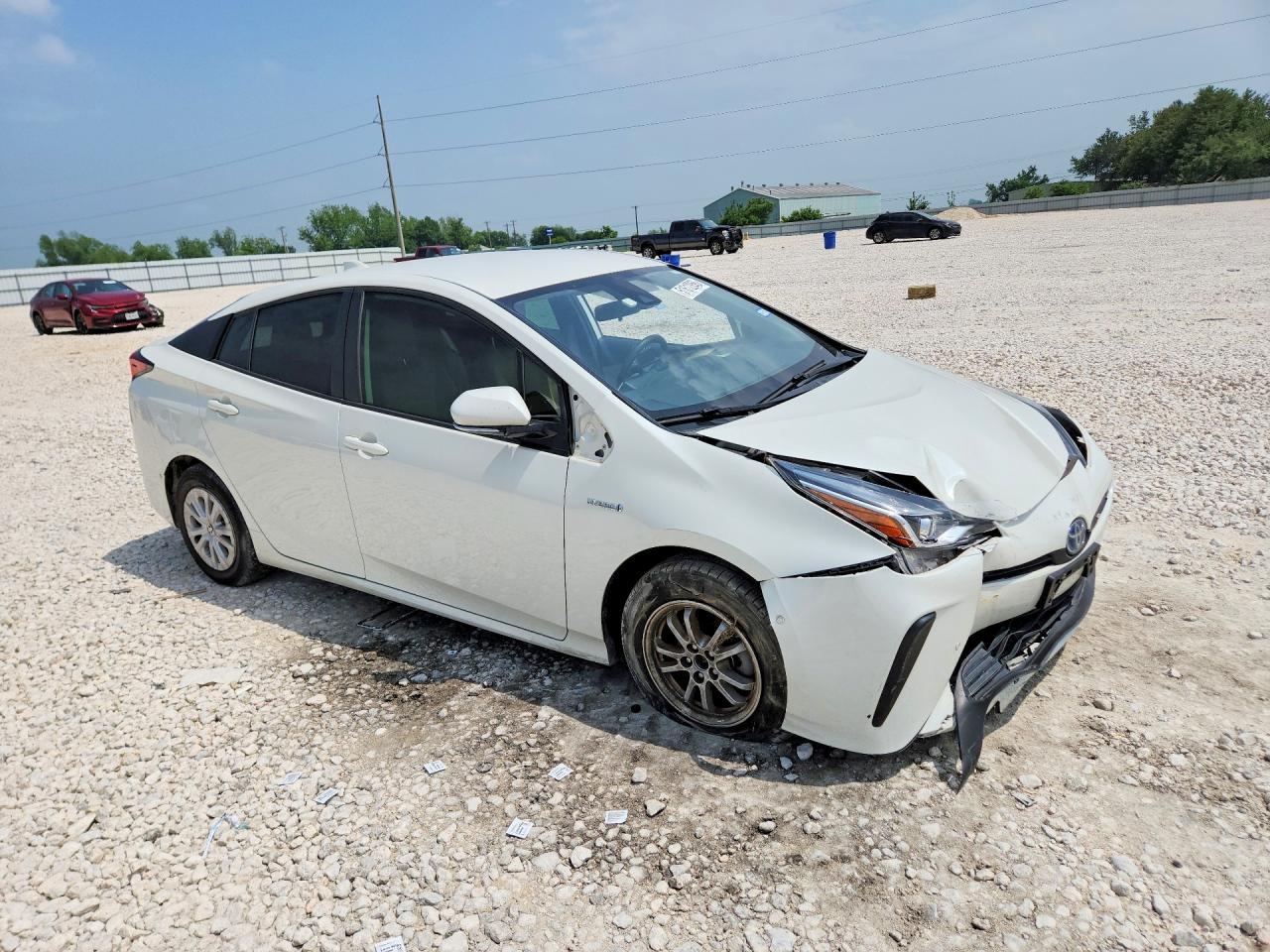 2020 Toyota Prius Le - Фото 4