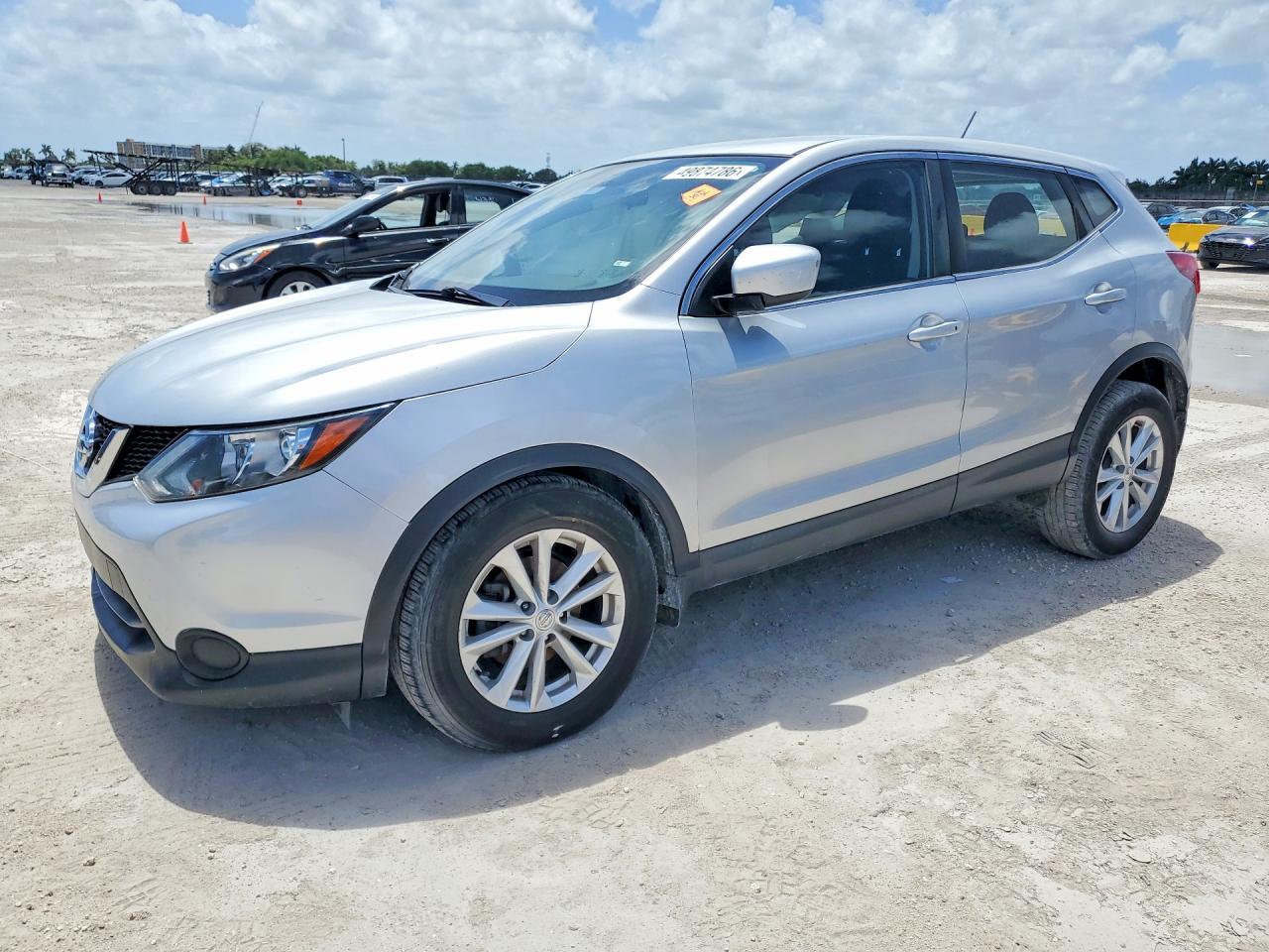 2017 Nissan Rogue Sport S