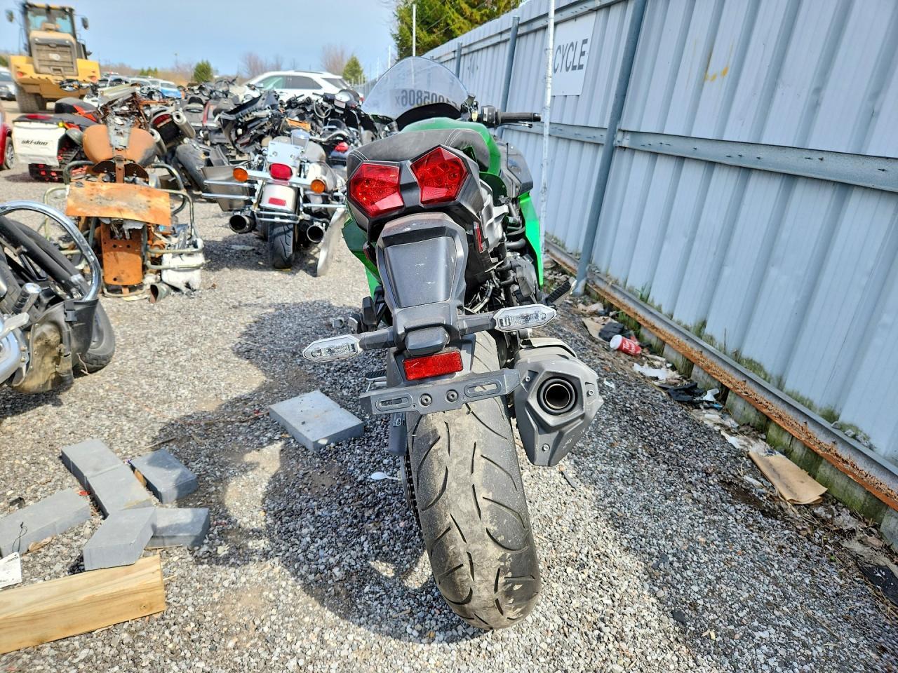 2023 Kawasaki Zx1002 R - Фото 4