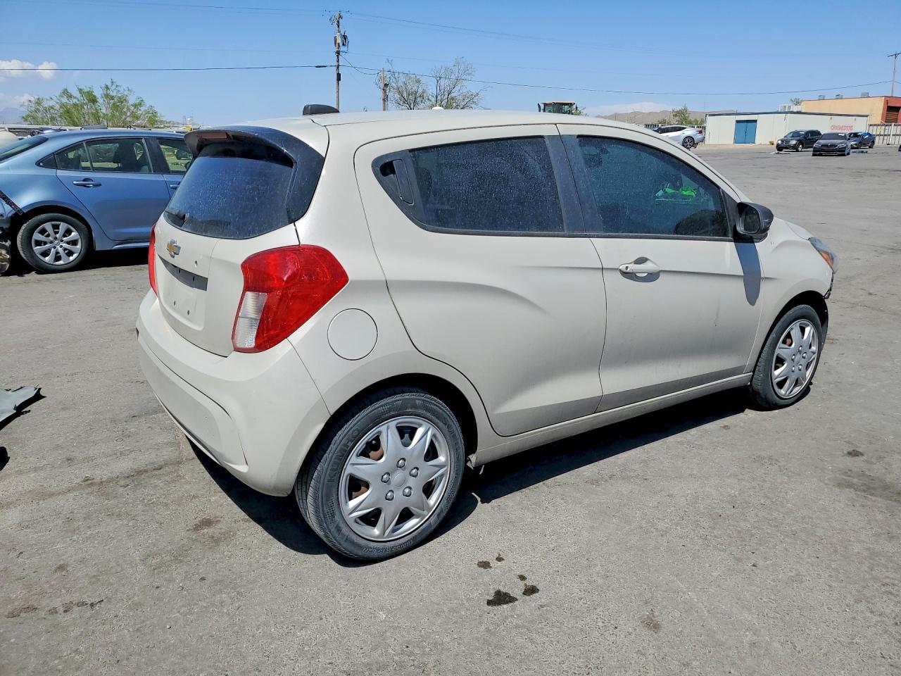 2020 Chevrolet Spark Ls - Фото 3