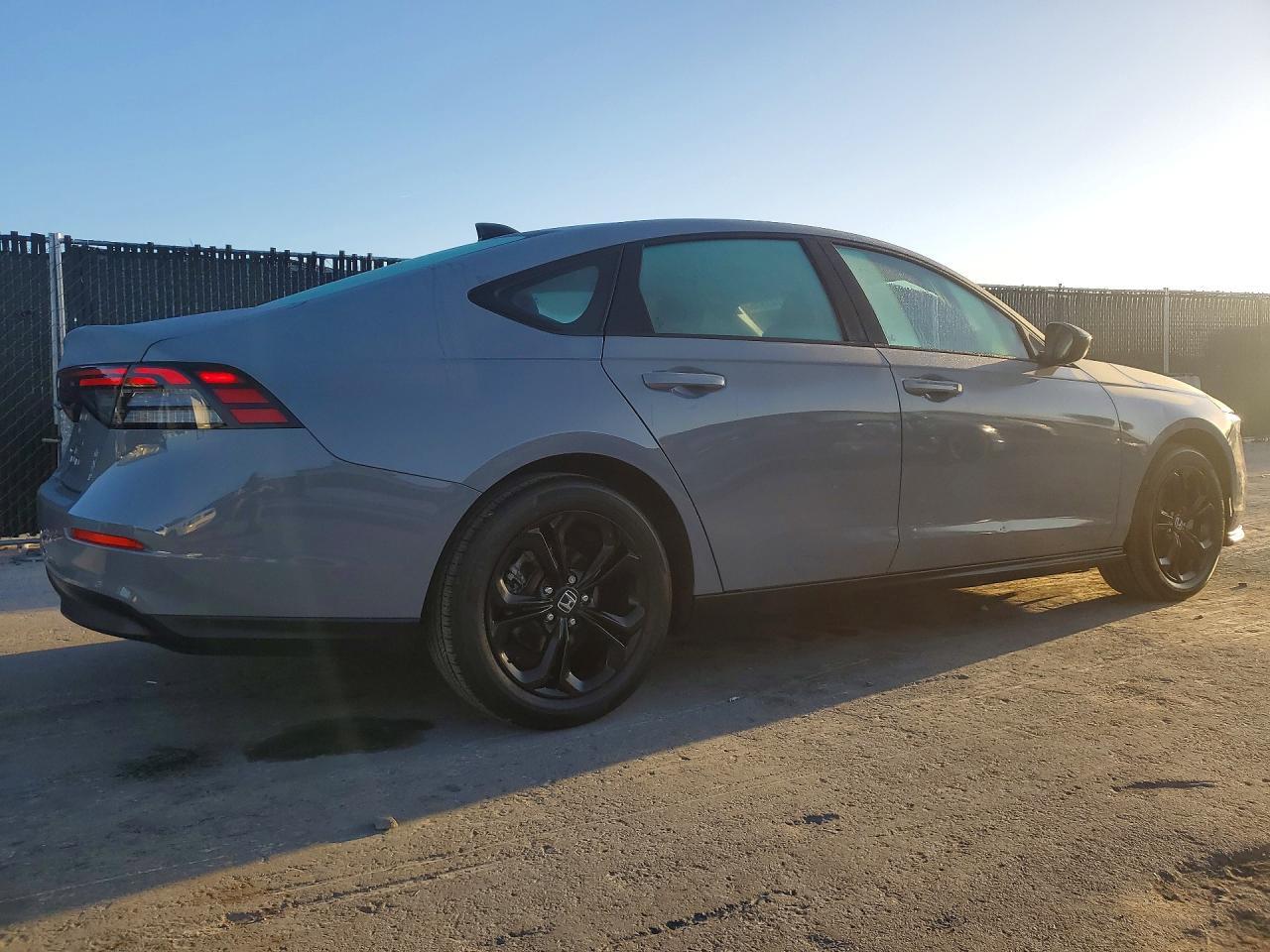 2025 Honda Accord Se - Image 3