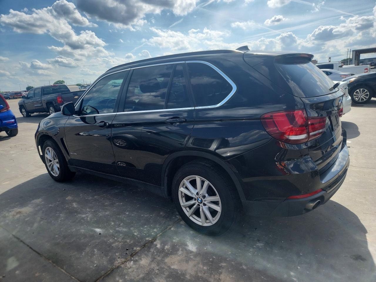 2015 BMW X5 Sdrive35I - Фото 2