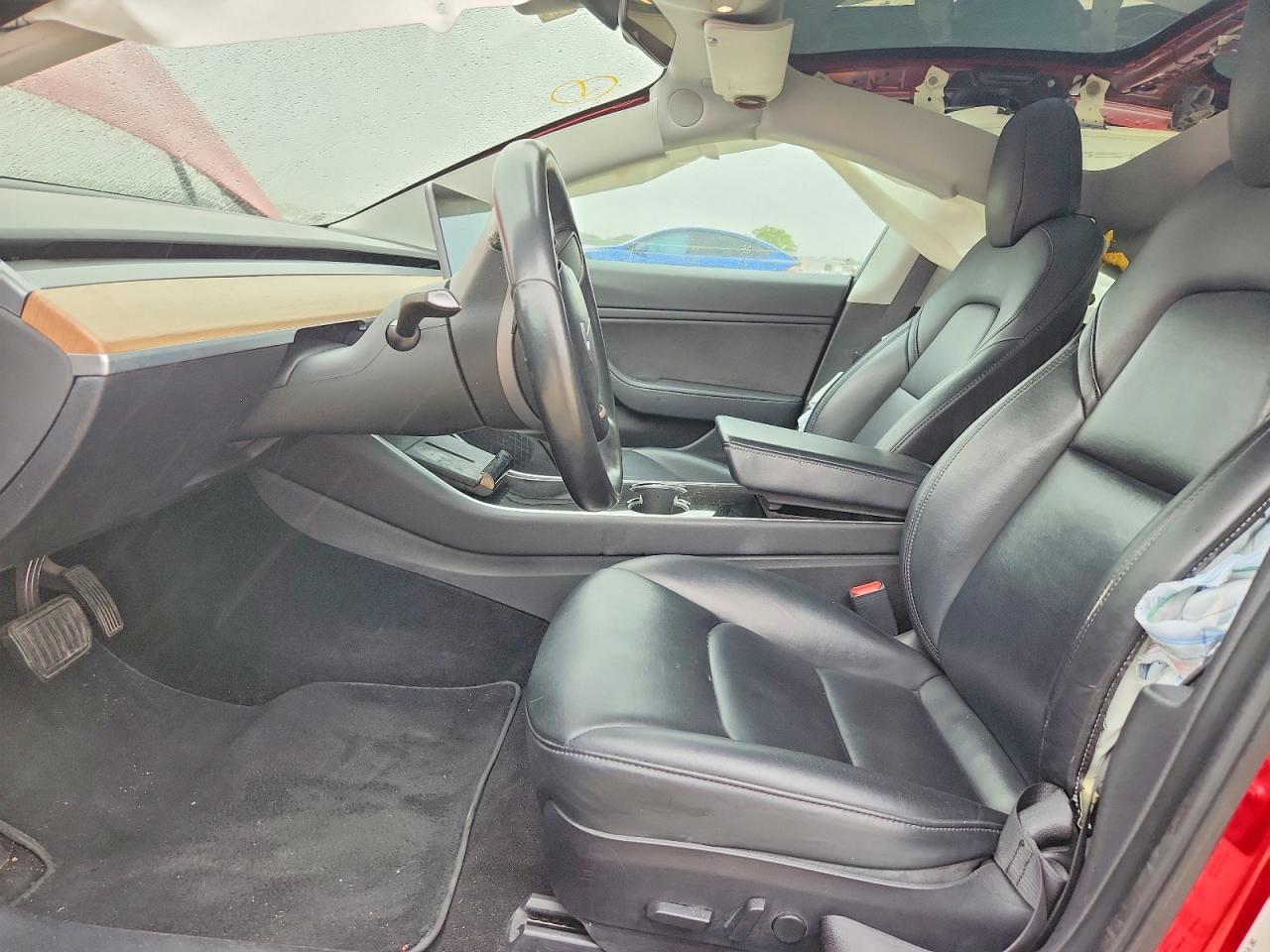 2018 Tesla Model 3 - Фото 7