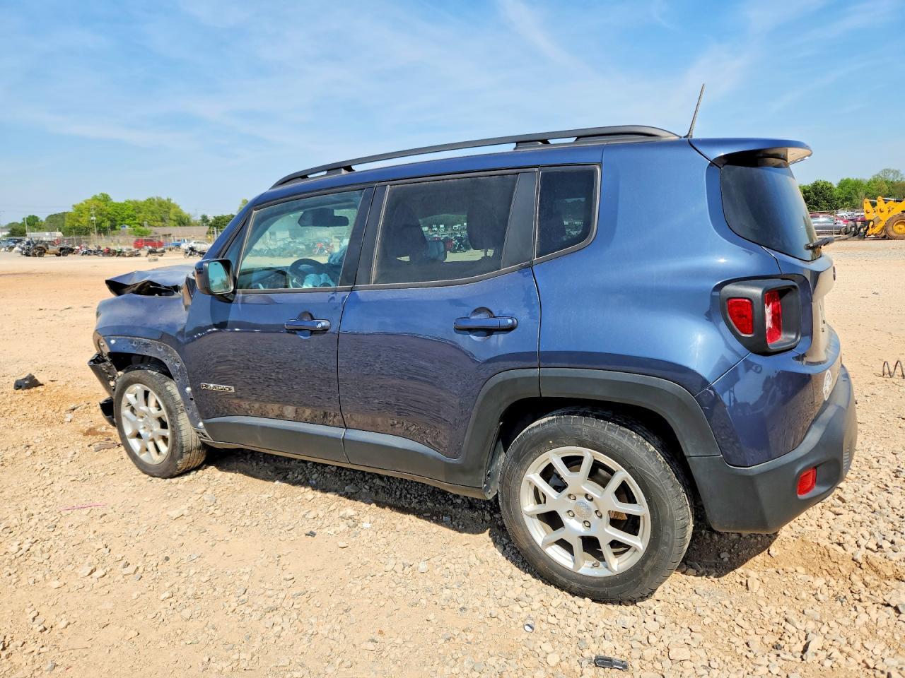 2020 Jeep Renegade Latitude - Фото 2