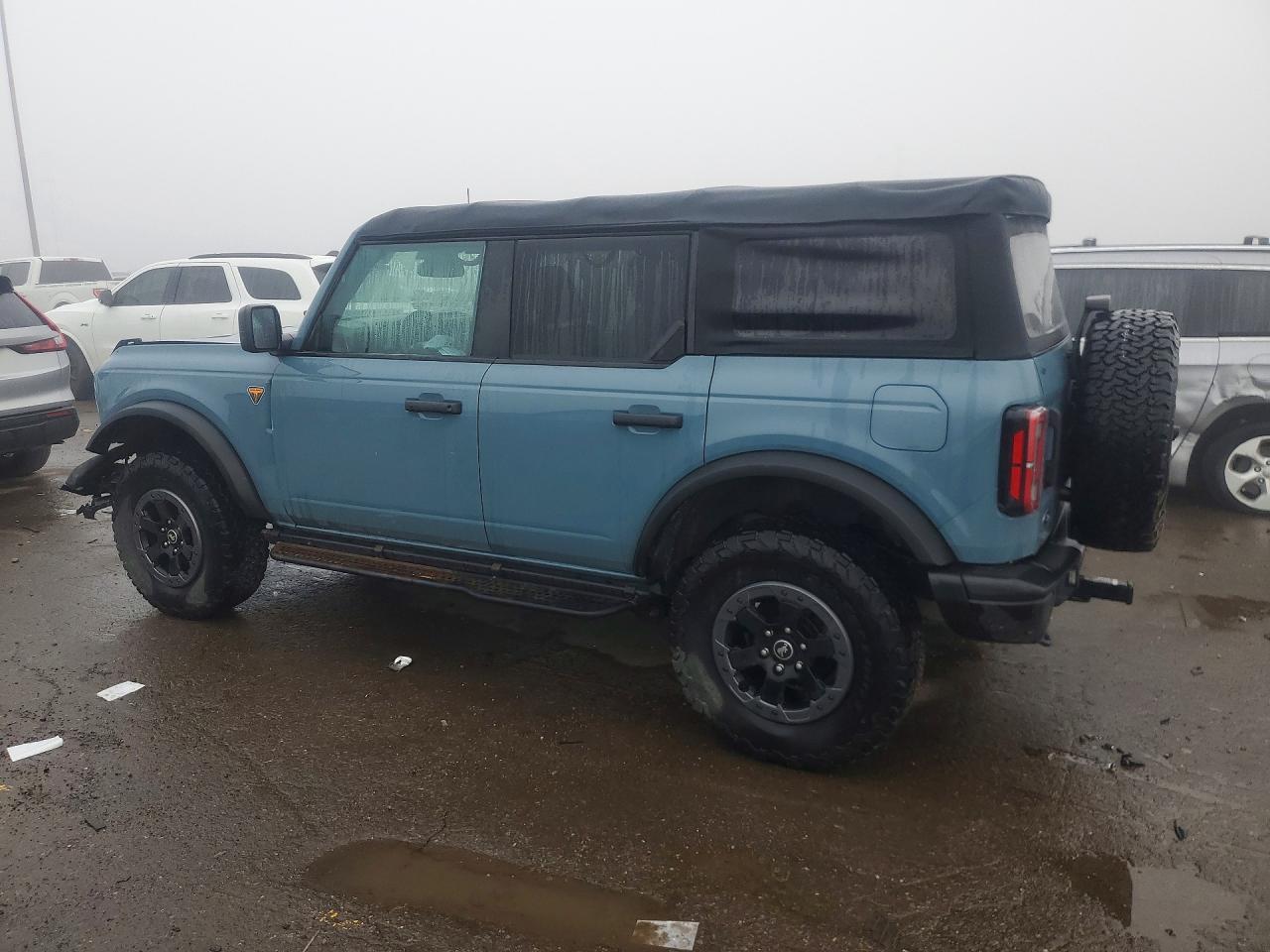 2022 Ford Bronco Base - Фото 2