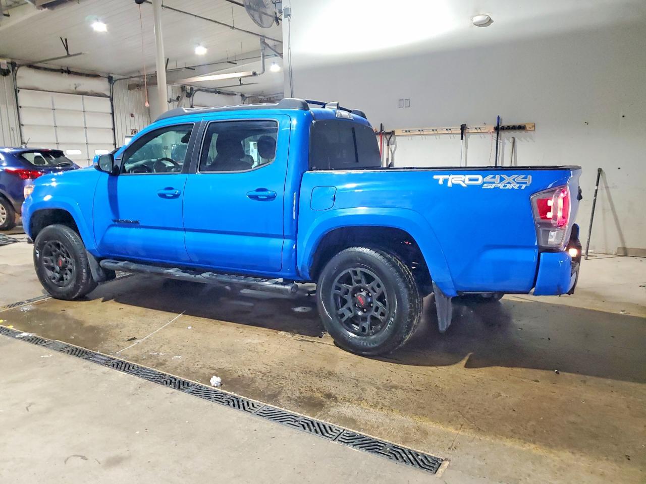 2020 Toyota Tacoma Trd Sport - Image 2