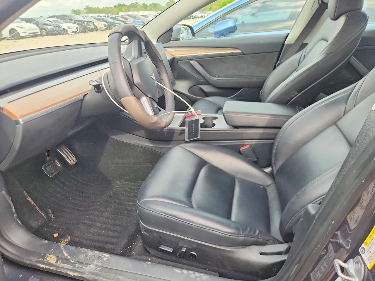 2023 Tesla Model 3 - Фото 7