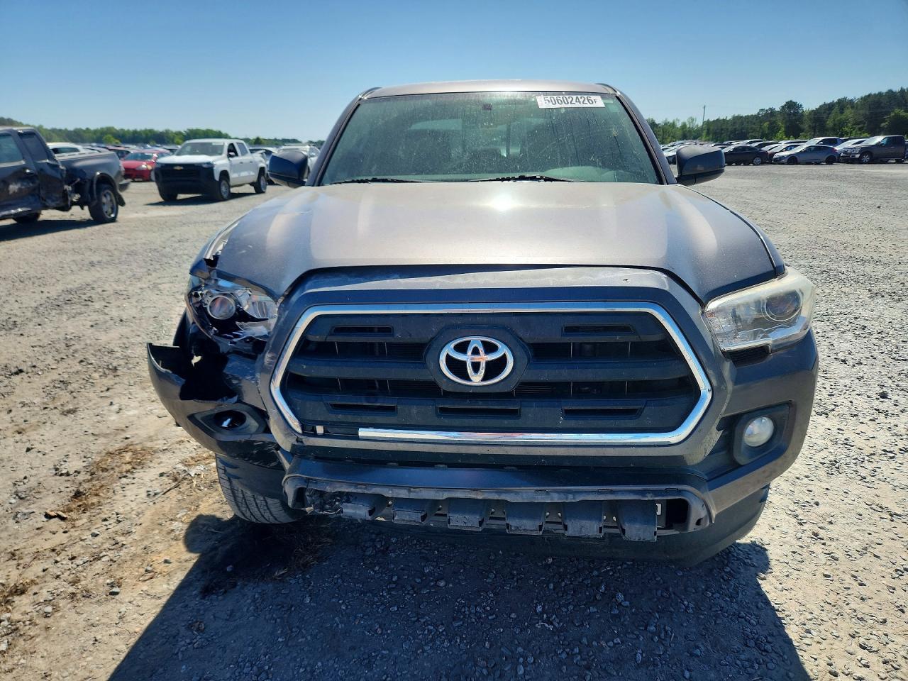 2017 Toyota Tacoma Sr5 V6 - Image 5
