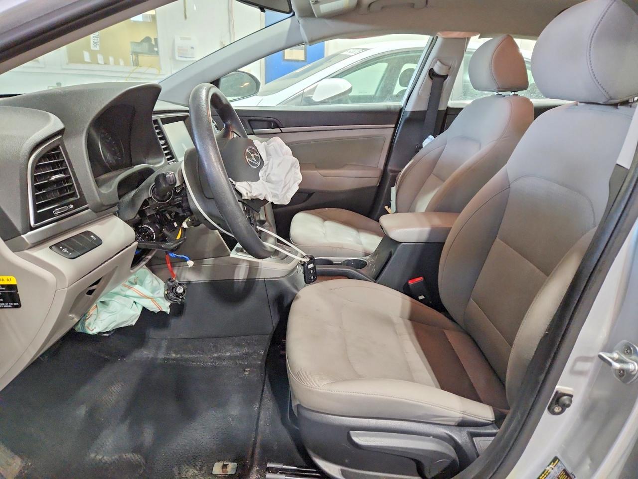 2017 Hyundai Elantra Se - Фото 7
