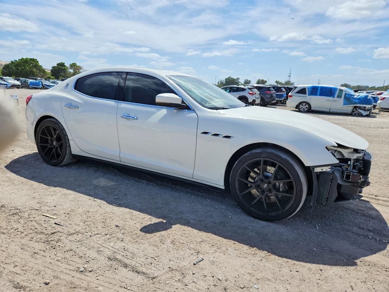 2021 Maserati Ghibli S - Фото 4