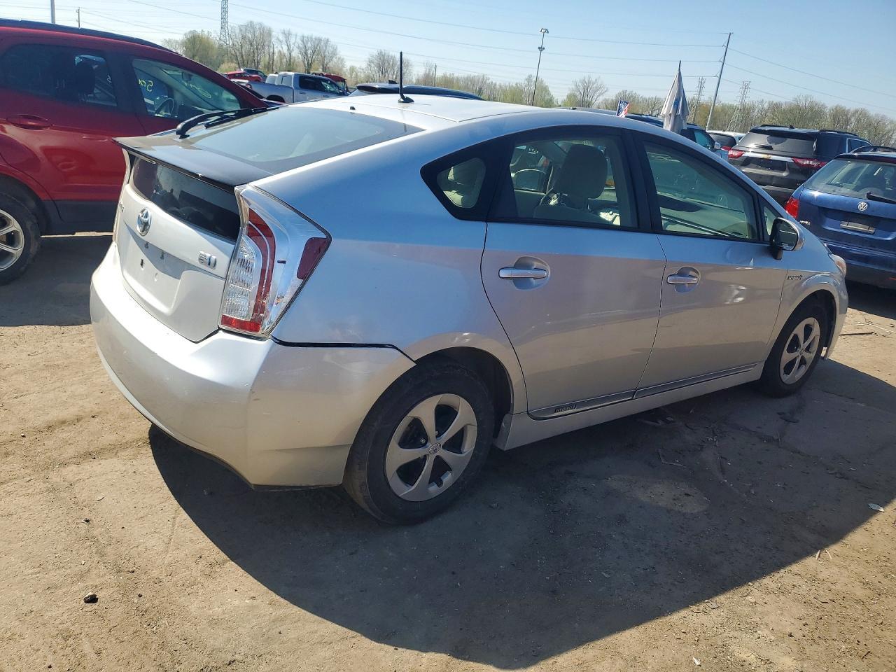 2013 Toyota Prius Two - Image 3
