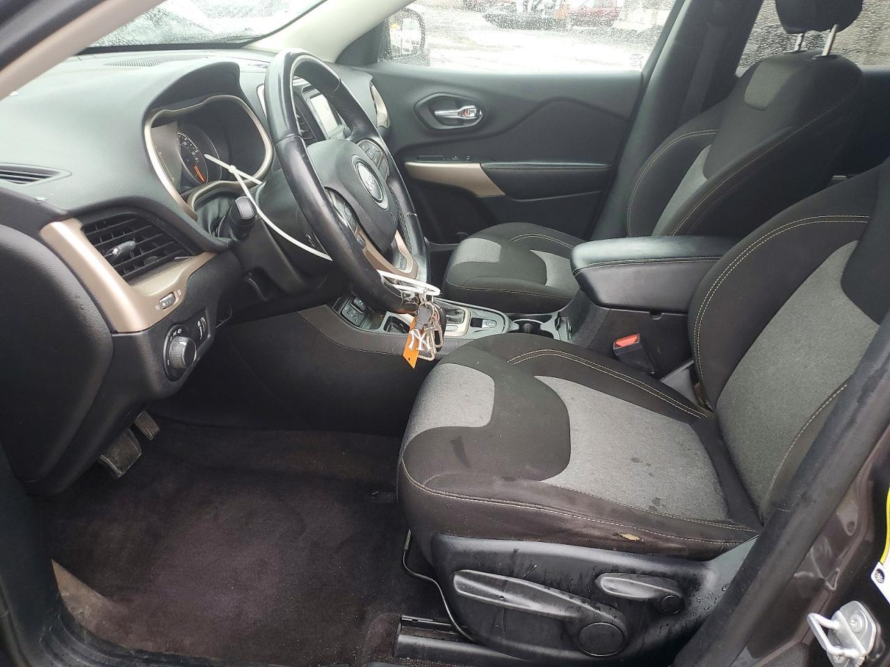 2017 Jeep Cherokee Sport - Image 7