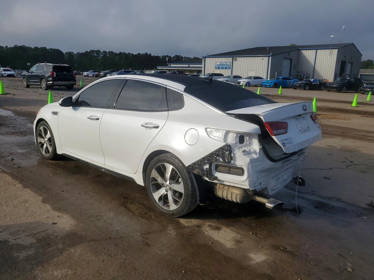 2020 Kia Optima S - Фото 2