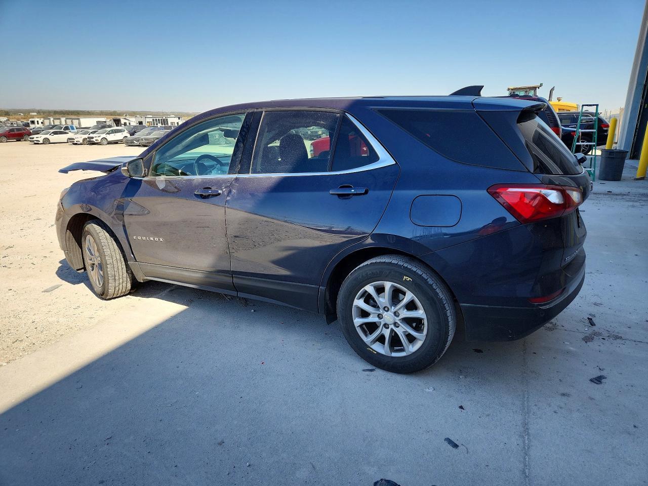 2019 Chevrolet Equinox Lt - Image 2