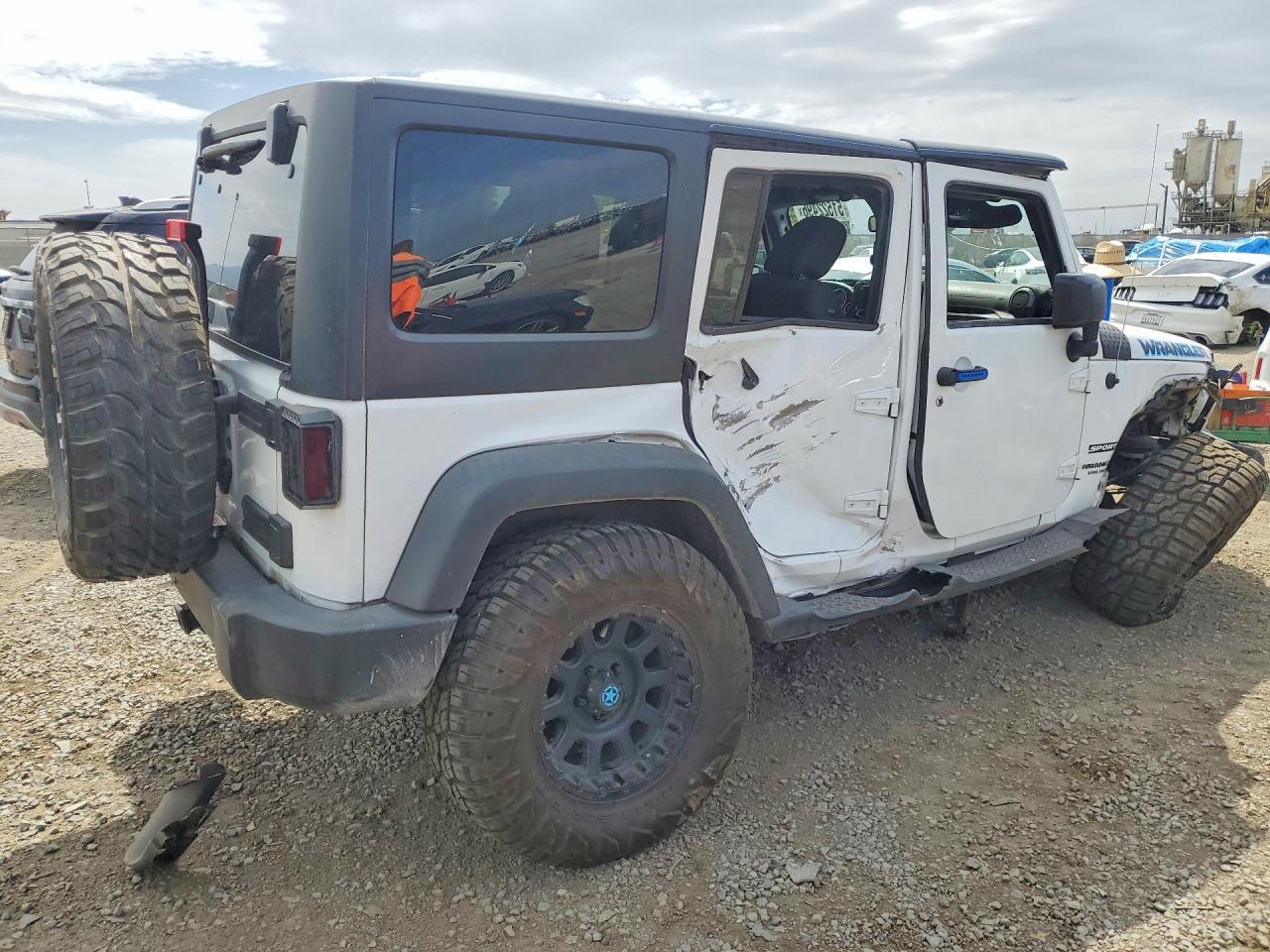 2017 Jeep Wrangler Unlimited Sport - Фото 3