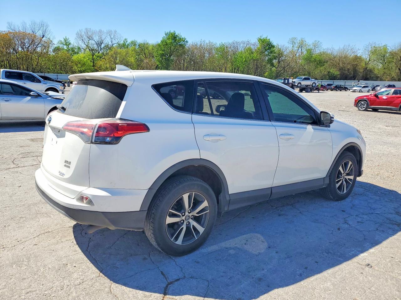 2018 Toyota Rav4 Xle - Фото 3