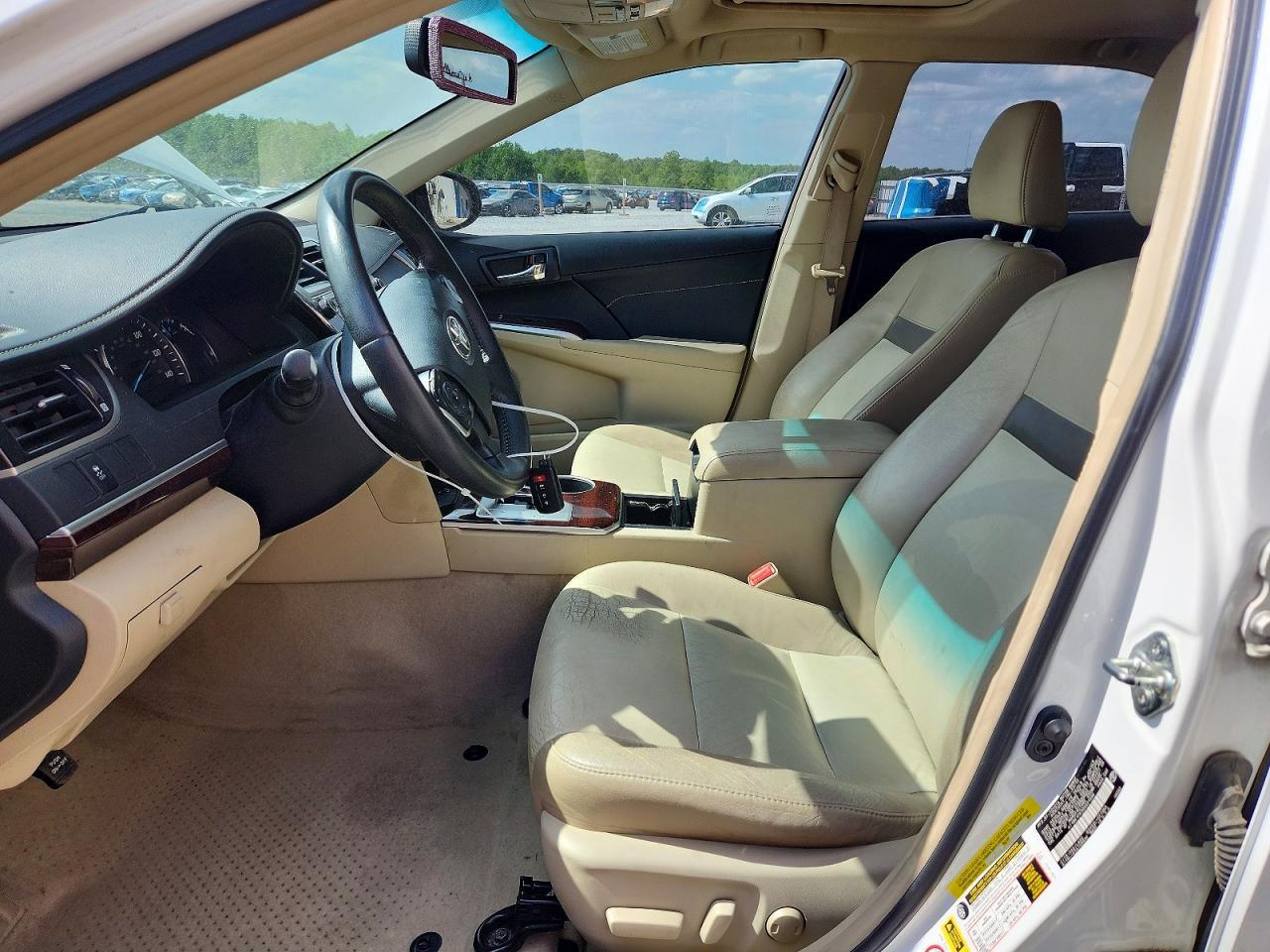 2013 Toyota Camry Xle V6 - Image 7