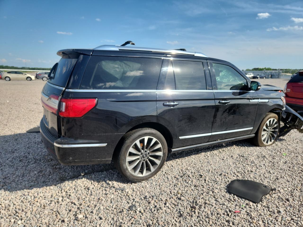 2021 Lincoln Navigator Reserve - Image 3
