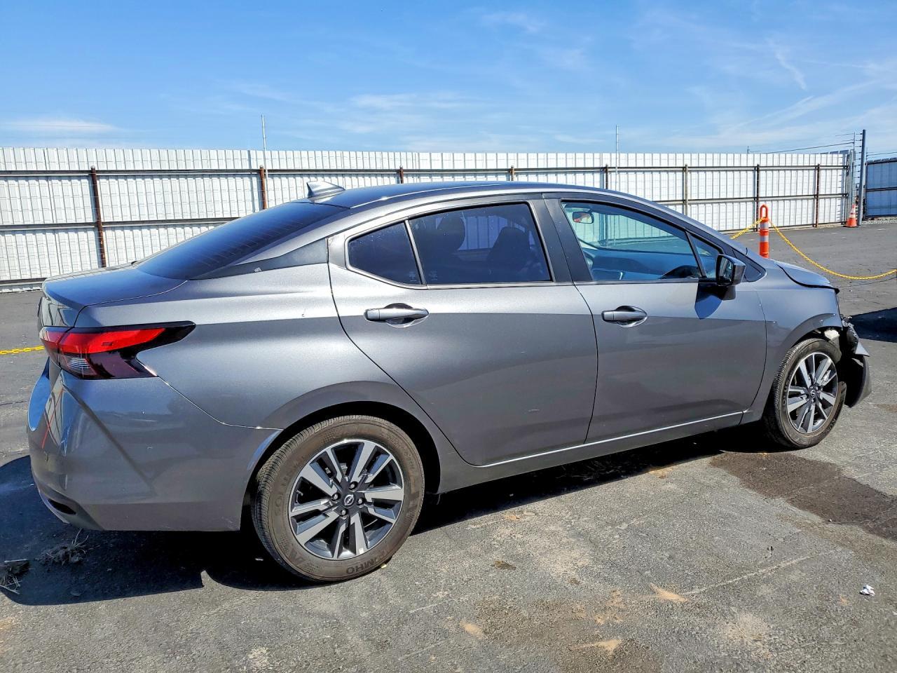 2025 Nissan Versa Sv - Фото 3