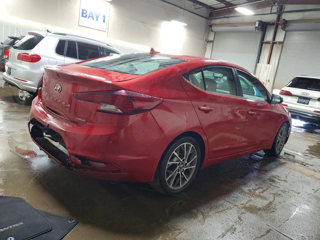 2020 Hyundai Elantra Limited - Фото 3