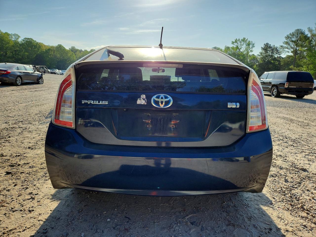 2015 Toyota Prius Two - Фото 6
