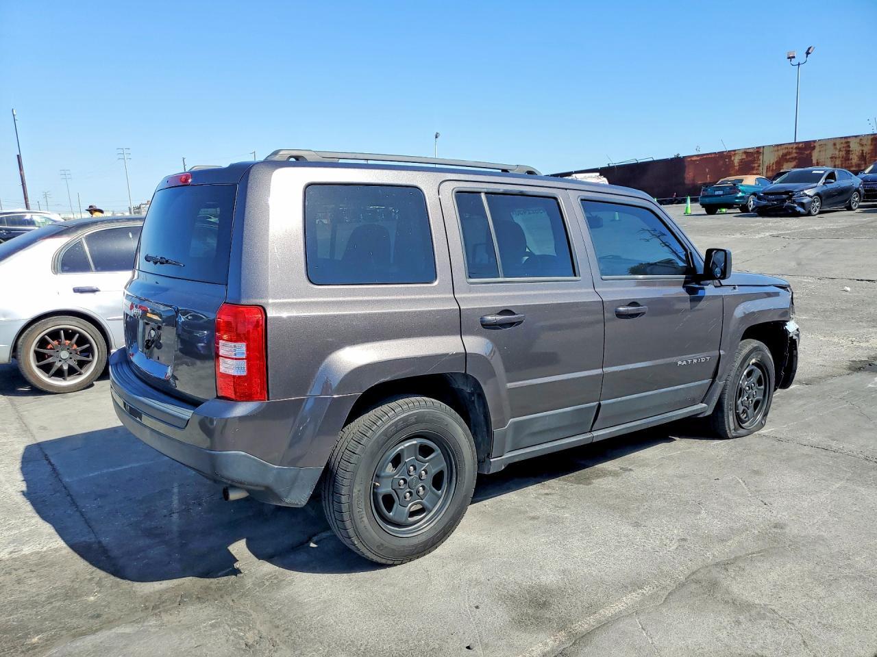 2016 Jeep Patriot Sport - Image 3