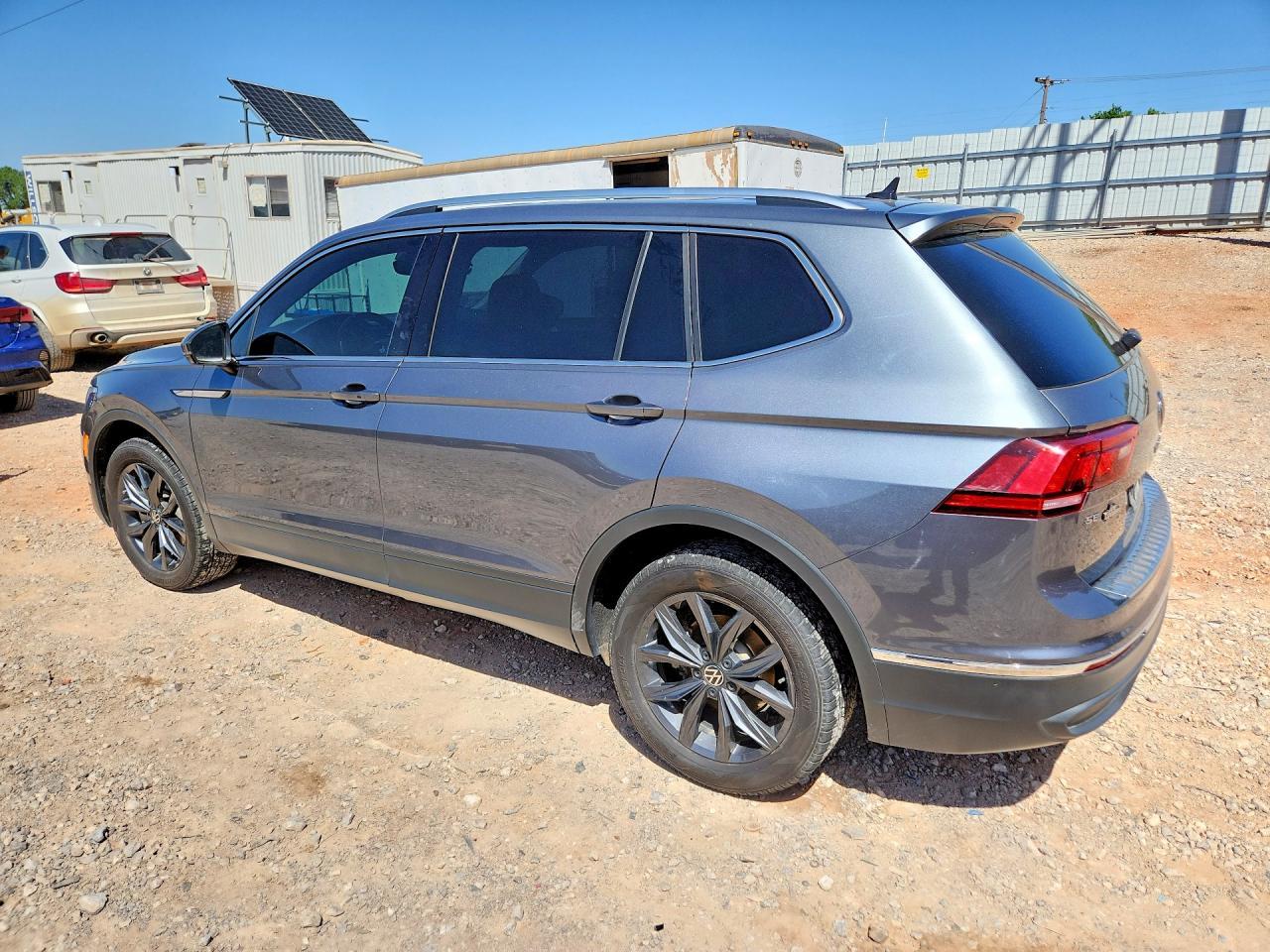 2023 Volkswagen Tiguan Se - Image 2