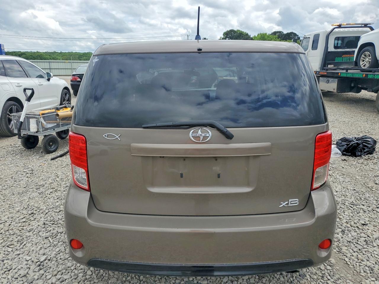 2015 Scion Xb Base - Фото 6