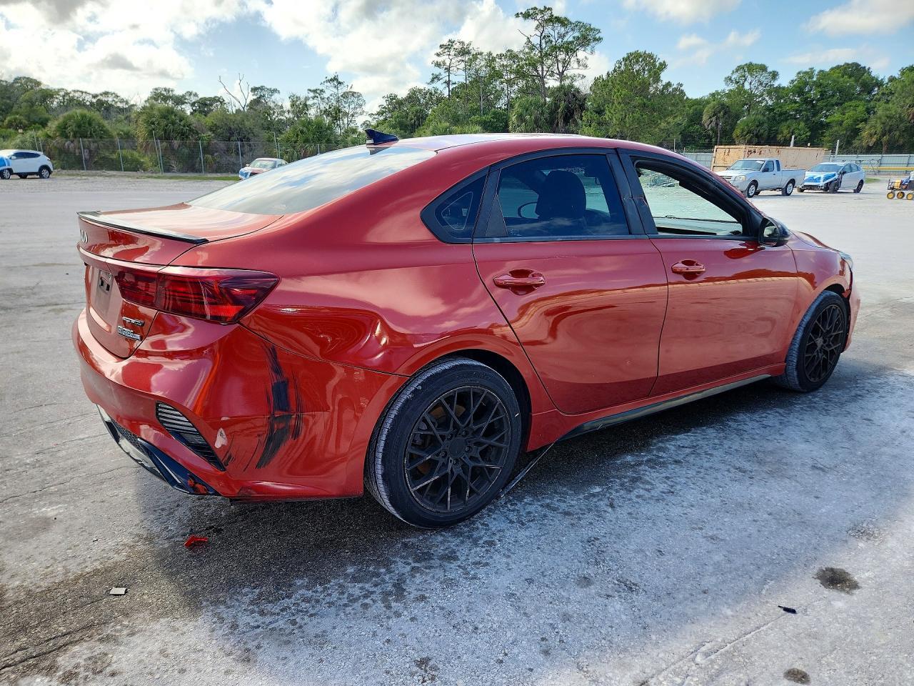 2022 Kia Forte Gt Line - Фото 3