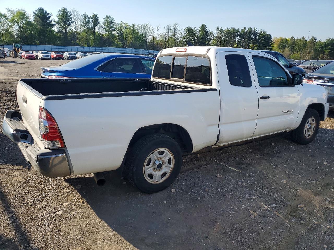 2014 Toyota Tacoma Access Cab - Image 3
