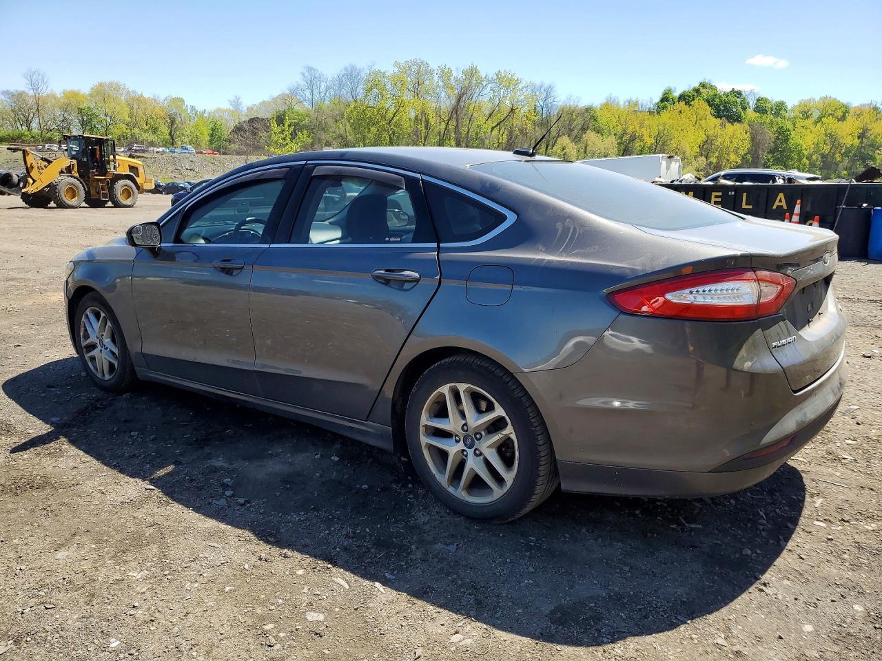2016 Ford Fusion Se - Image 2