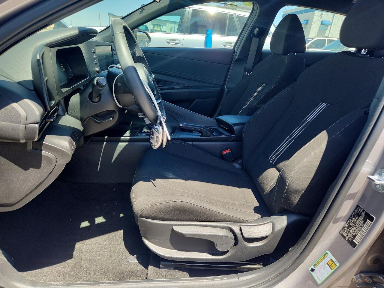 2025 Hyundai Elantra Sel Sport - Image 7