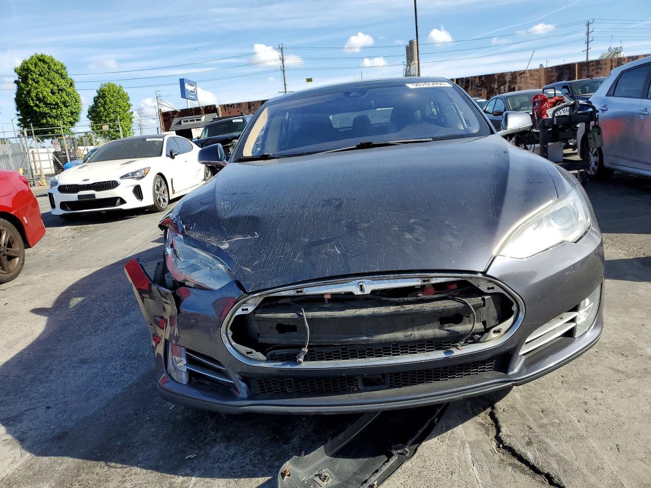 2015 Tesla Model S 85 - Фото 5