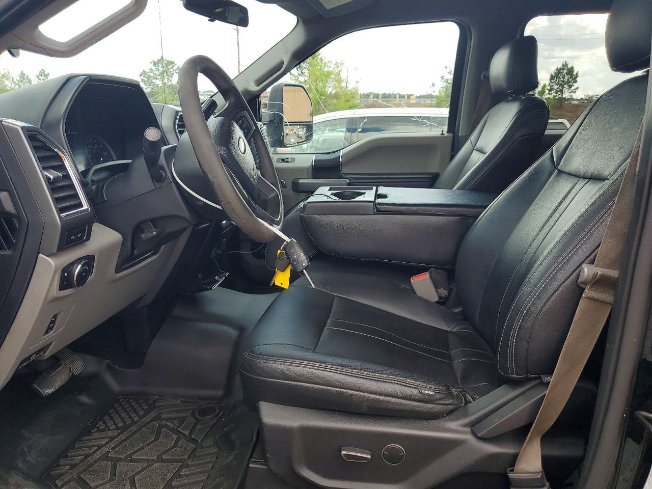 2017 Ford F250 Super Duty - Фото 7