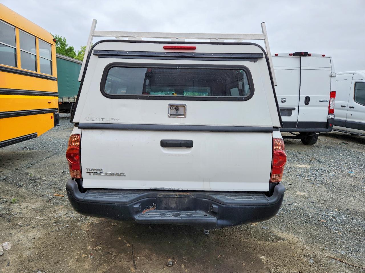 2015 Toyota Tacoma Access Cab - Image 6
